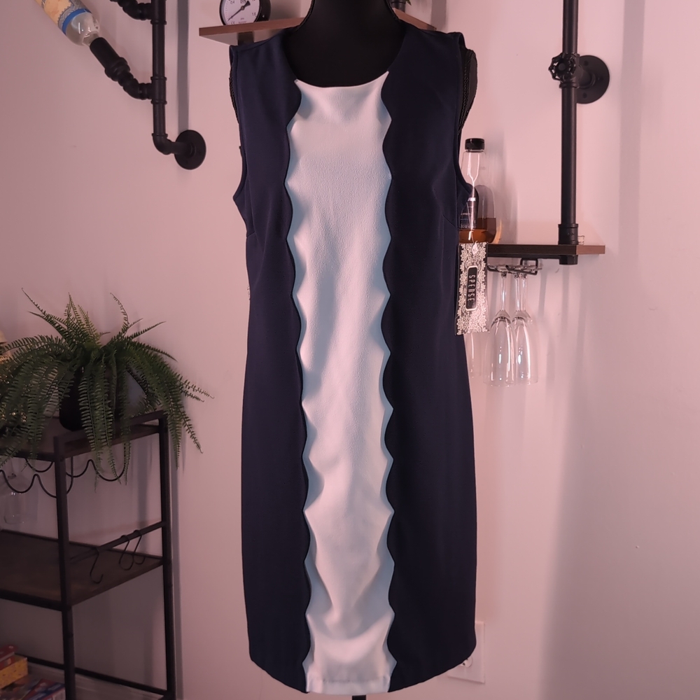 Polished Spense Scalloped Colorblock Sheath Dress in In The Navy. Office Siren